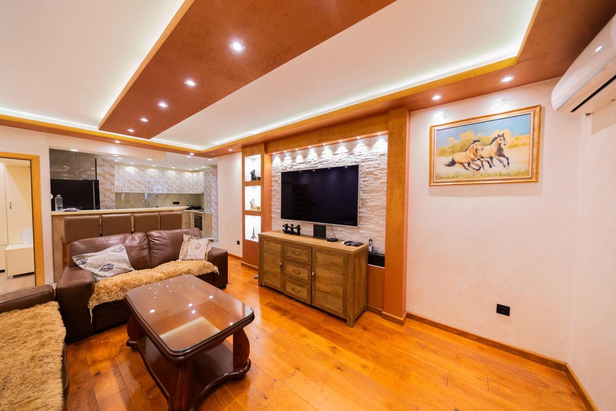 Teona R Apartment Budva