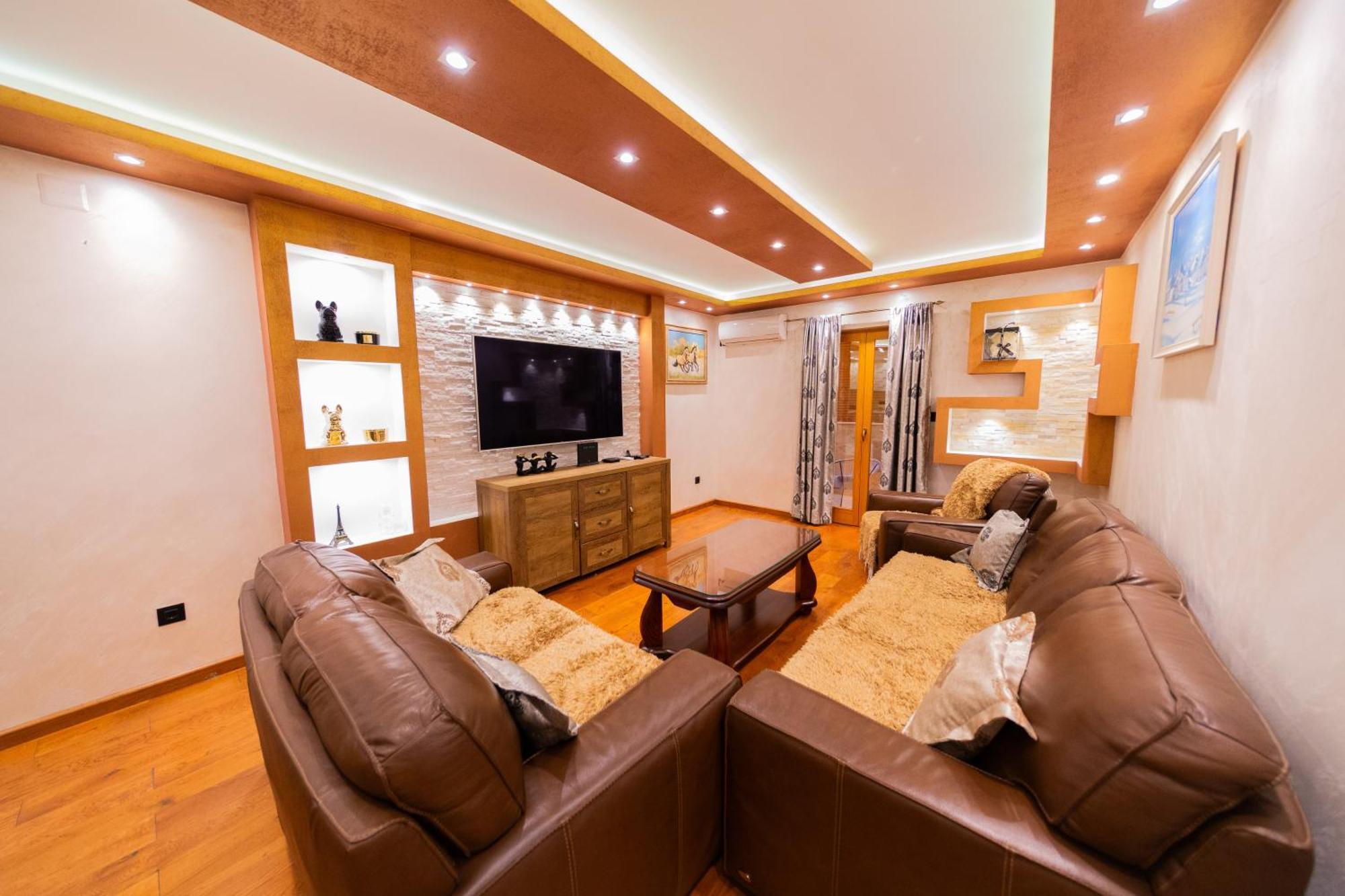 Teona R Apartment Budva